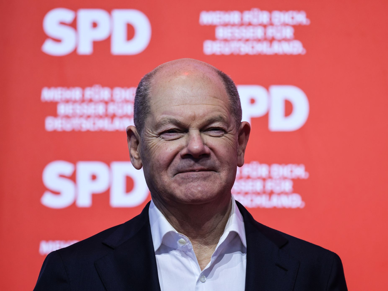 Kanzler Scholz hofft, am Sonntag auch den Geburtstag seiner Frau feiern zu können. (Archivbild) - Foto: Oliver Berg/dpa