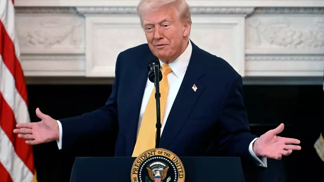 US-Präsident Donald Trump macht dem ukrainischen Präsidenten Wolodymyr Selenskyj Vorwürfe, er habe zu wenig getan, um den Angriff Russlands zu verhindern.  - Bild: Uncredited/POOL via AP/dpa