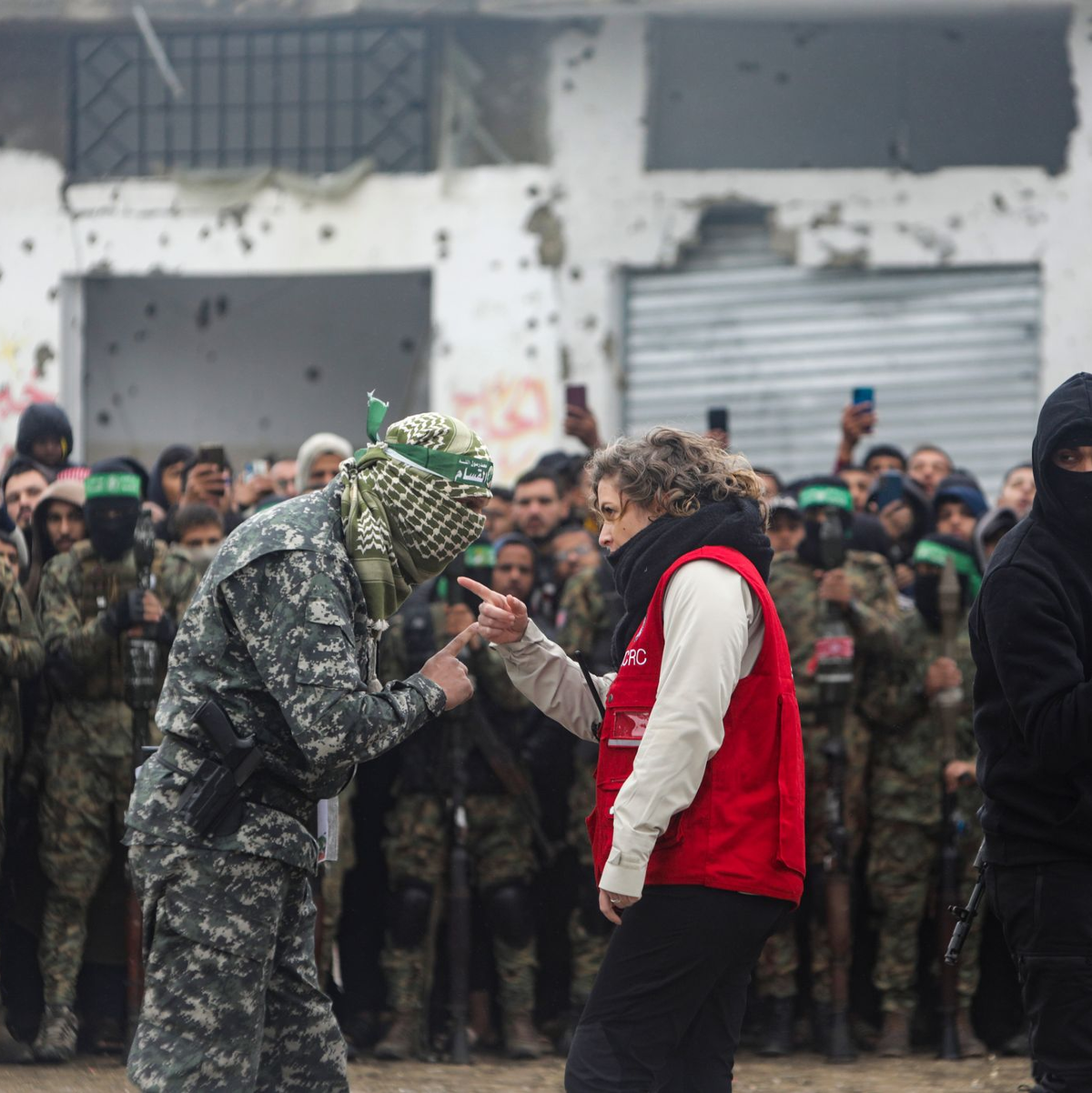 Freilassung von Geiseln in Rafah.  - Foto: Jehad Alshrafi/AP/dpa