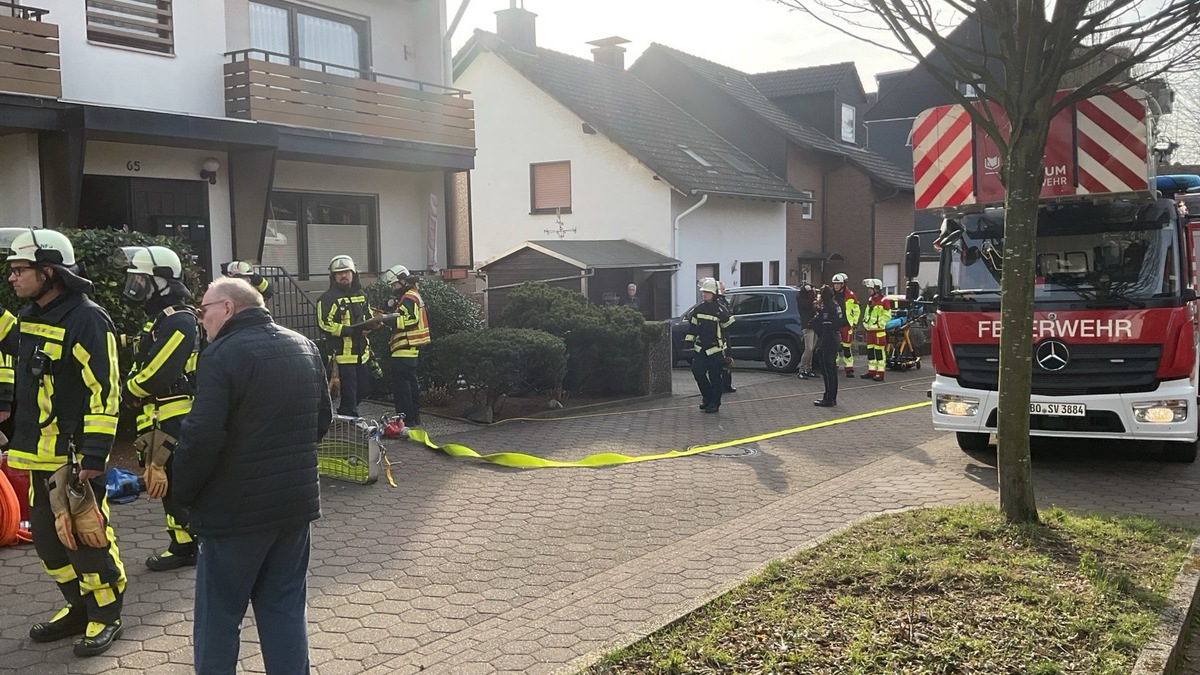 FW-BO: Zwei Hunde aus verrauchter Wohnung in Harpen gerettet - Foto: presseportal.de