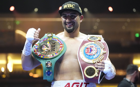 Der deutsche Boxer Agit Kabayel feiert den nächsten Erfolg (Archiv). - Foto: Nick Potts/PA Wire/dpa