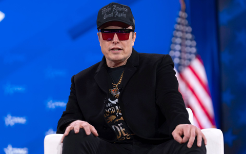 Musk verkündet seine weiteren Pläne auf seiner Plattform X. (Archivbild) - Foto: Jose Luis Magana/AP/dpa