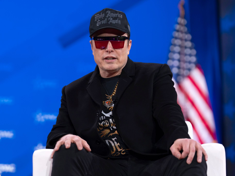 Musk verkündet seine weiteren Pläne auf seiner Plattform X. (Archivbild) - Foto: Jose Luis Magana/AP/dpa