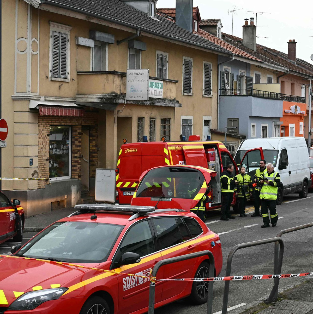 Präsident Macron bezeichnete die Tat als islamistisch motivierten Terroranschlag. - Foto: Sebastien Bozon/AFP/dpa