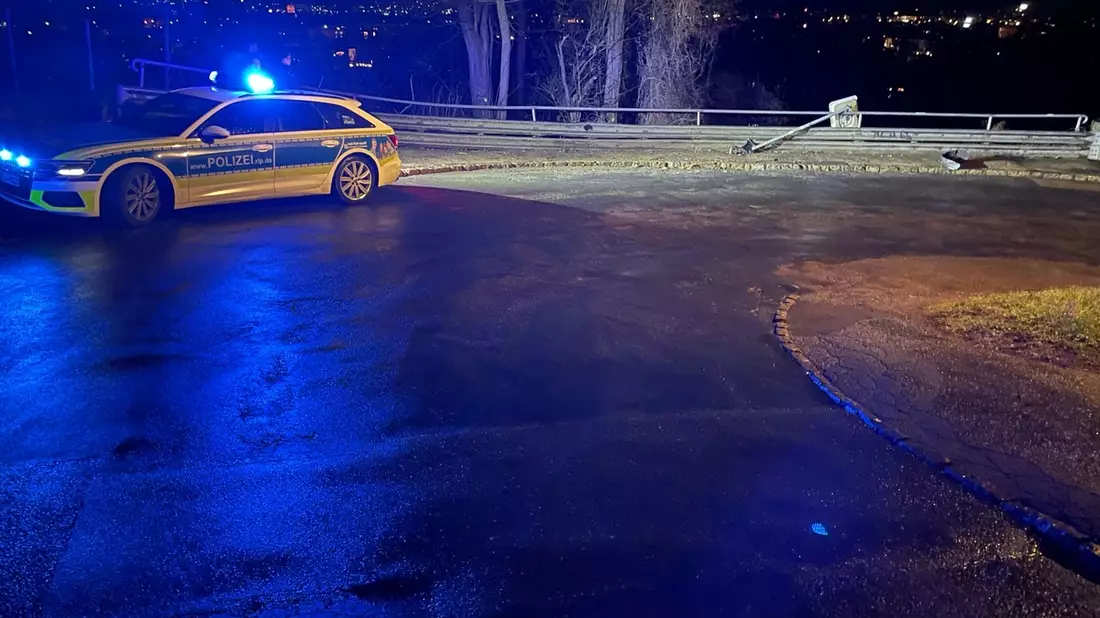 POL-PDTR: Verursacher flüchtet nach Verkehrsunfall auf der Sickingenstraße in Trier - Bild: presseportal.de