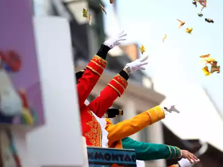 In einigen Regionen in Deutschland - wie zum Beispiel im Rheinland - ist Karneval ein echter Wirtschaftsfaktor. - Foto: Oliver Berg/dpa/dpa-tmn