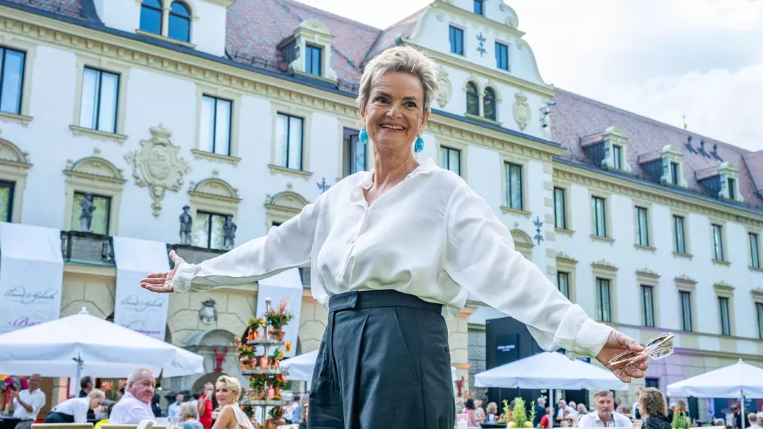 Im Sommer ist Gloria von Thurn und Taxis Gastgeberin bei den Regensburger Schlossfestspielen. (Archivbild) - Bild: Armin Weigel/dpa