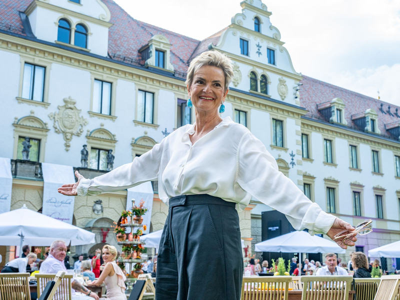 Im Sommer ist Gloria von Thurn und Taxis Gastgeberin bei den Regensburger Schlossfestspielen. (Archivbild) - Foto: Armin Weigel/dpa