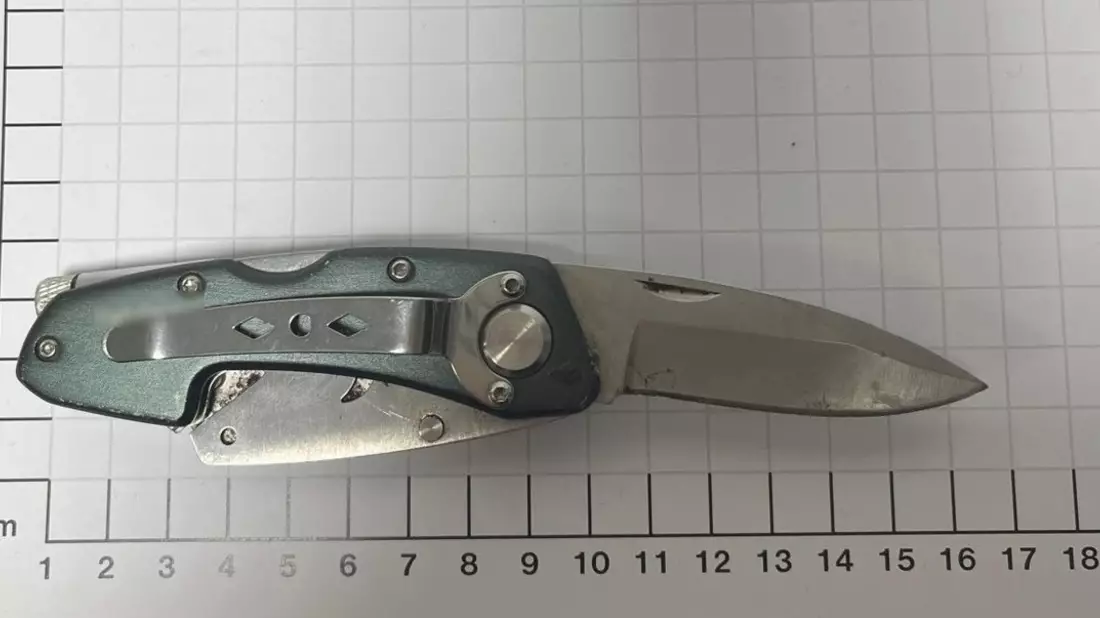 BPOL NRW: Bundespolizei beschlagnahmt Einhandmesser in Gevelsberg - Bild: presseportal.de