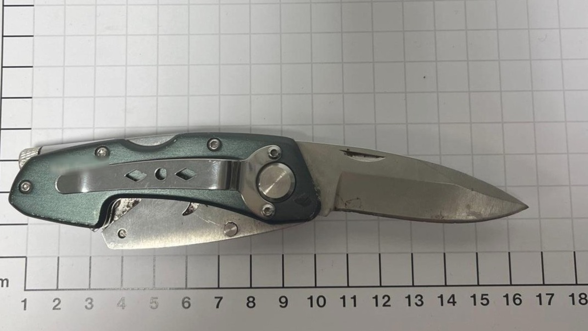 BPOL NRW: Bundespolizei beschlagnahmt Einhandmesser in Gevelsberg - Foto: presseportal.de