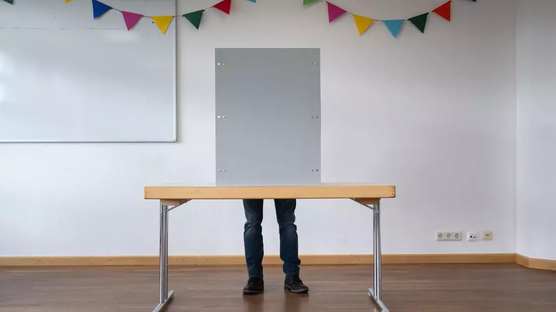 Mehr als 59 Millionen Bürgerinnen und Bürger sind wahlberechtigt. - Bild: Marijan Murat/dpa