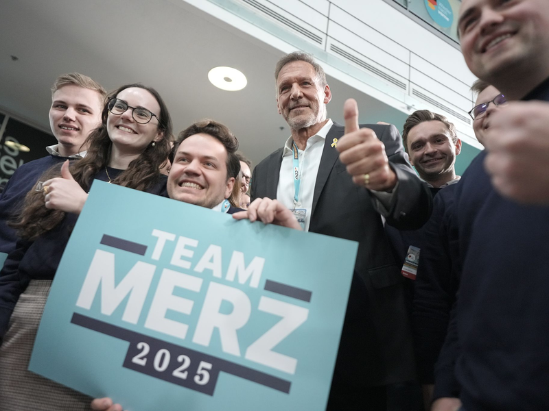 Er dürfte der nächste Kanzler werden: Friedrich Merz. - Foto: Michael Kappeler/dpa