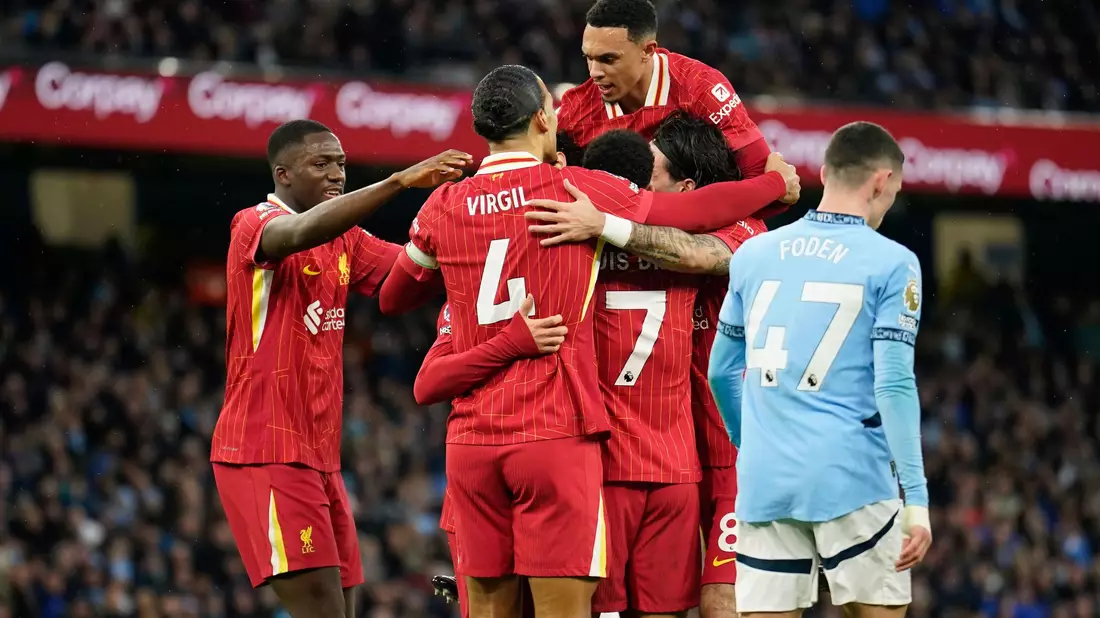 Ratlos: Pep Guardiola steckt mit Manchester City weiter tief in der Krise. - Bild: Dave Thompson/AP/dpa