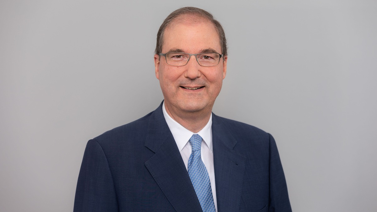 AGA-Präsident Dr. Hans Fabian Kruse zur Bundestagswahl - Foto: presseportal.de