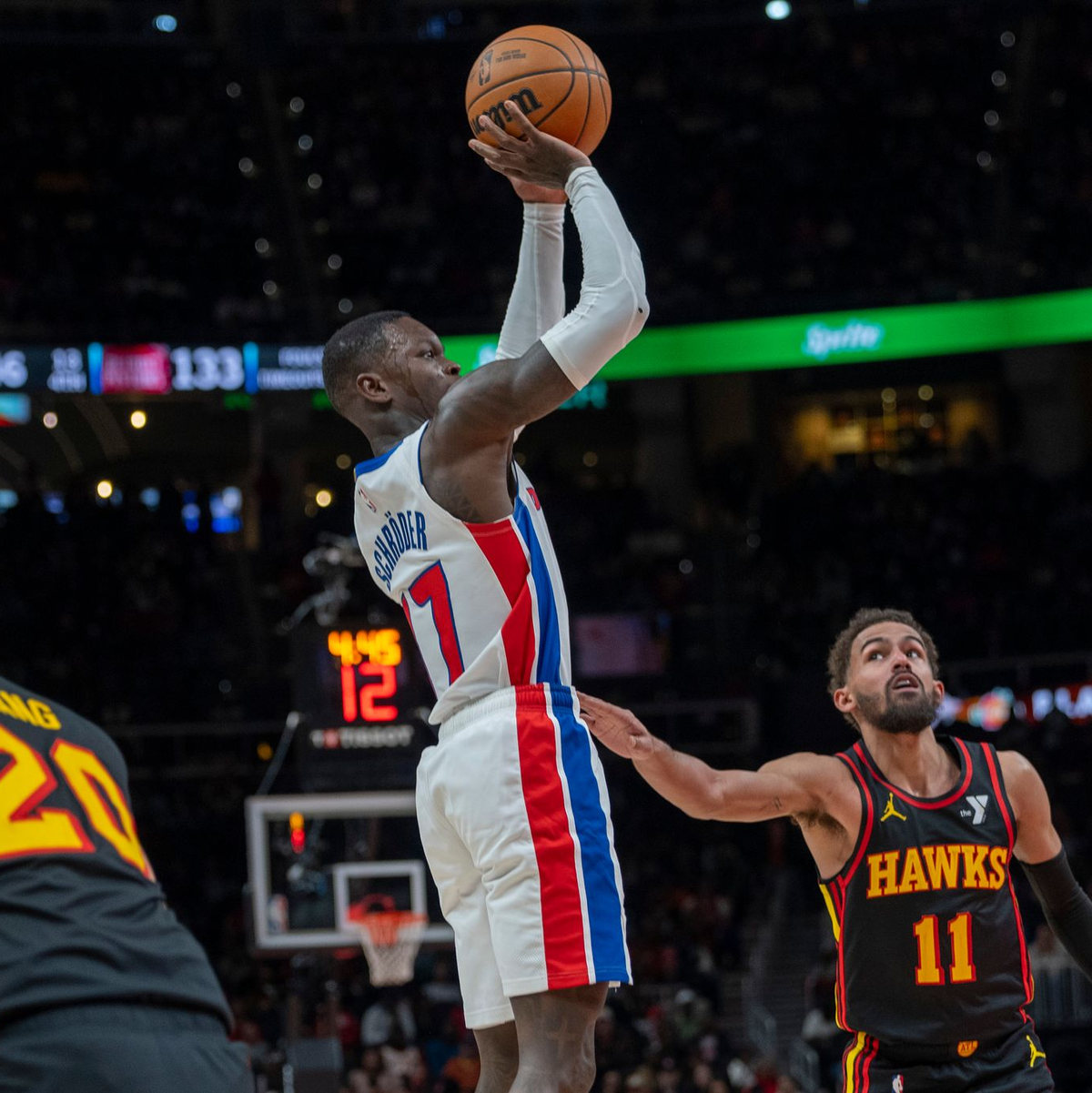 Dennis Schröder machte wieder ein starkes Spiel für Detroit. - Foto: Erik Rank/AP/dpa