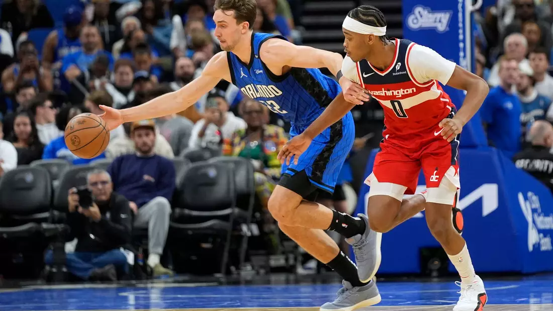 Franz Wagner (l) glänzte erneut als Topscorer für die Orlando Magic. - Bild: John Raoux/AP/dpa