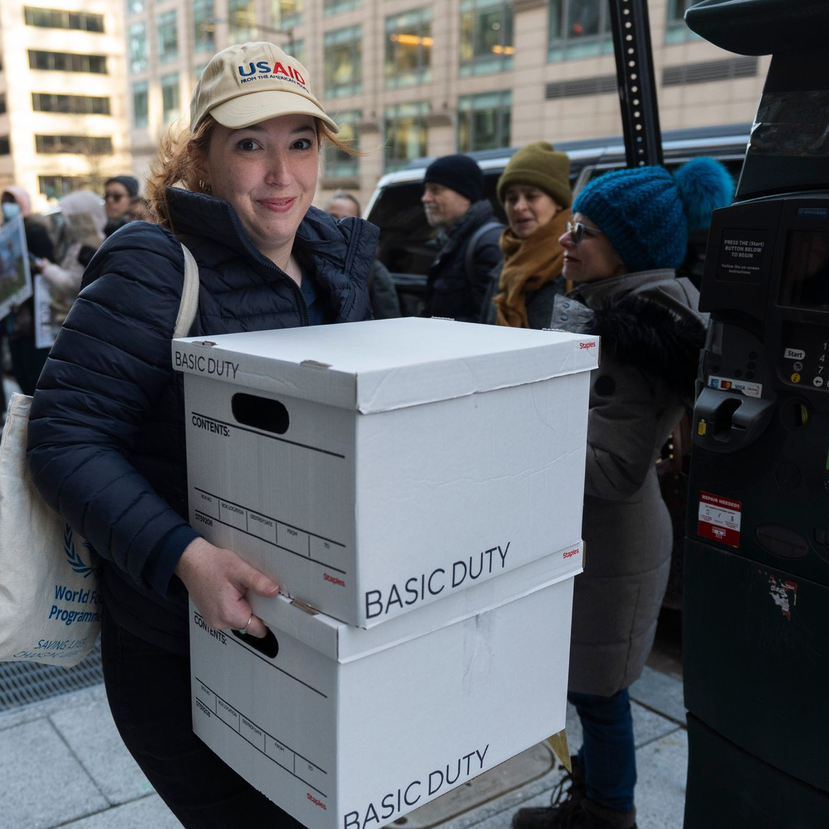 Bei der US-Entwicklungshilfebehörde USAID sollen um die 1.600 Stellen in den USA gestrichen werden. (Archivbild) - Foto: Manuel Balce Ceneta/AP/dpa