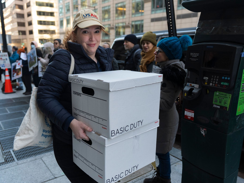 Bei der US-Entwicklungshilfebehörde USAID sollen um die 1.600 Stellen in den USA gestrichen werden. (Archivbild) - Foto: Manuel Balce Ceneta/AP/dpa