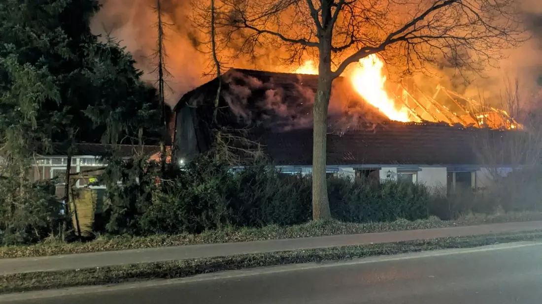 POL-WHV: Brand eines Einfamilienhauses in Varel - Bild: presseportal.de