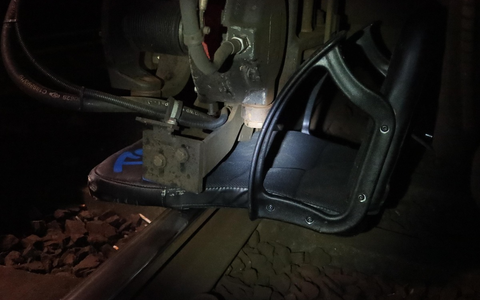 BPOLI MD: Zeugenaufruf der Bundespolizei: Unbekannte legen Bürostuhl ins Gleisbett und Schottersteine auf Schienenköpfe - Foto: presseportal.de