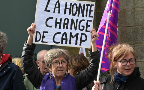 Zahlreiche Opferverbände kämpfen vor Gericht als Nebenkläger für die Interessen der Betroffenen. - Foto: Damien Meyer/AFP/dpa Zahlreiche Opferverbände kämpfen vor Gericht als Nebenkläger für die Interessen der Betroffenen. - Foto: Damien Meyer/AFP/dpa