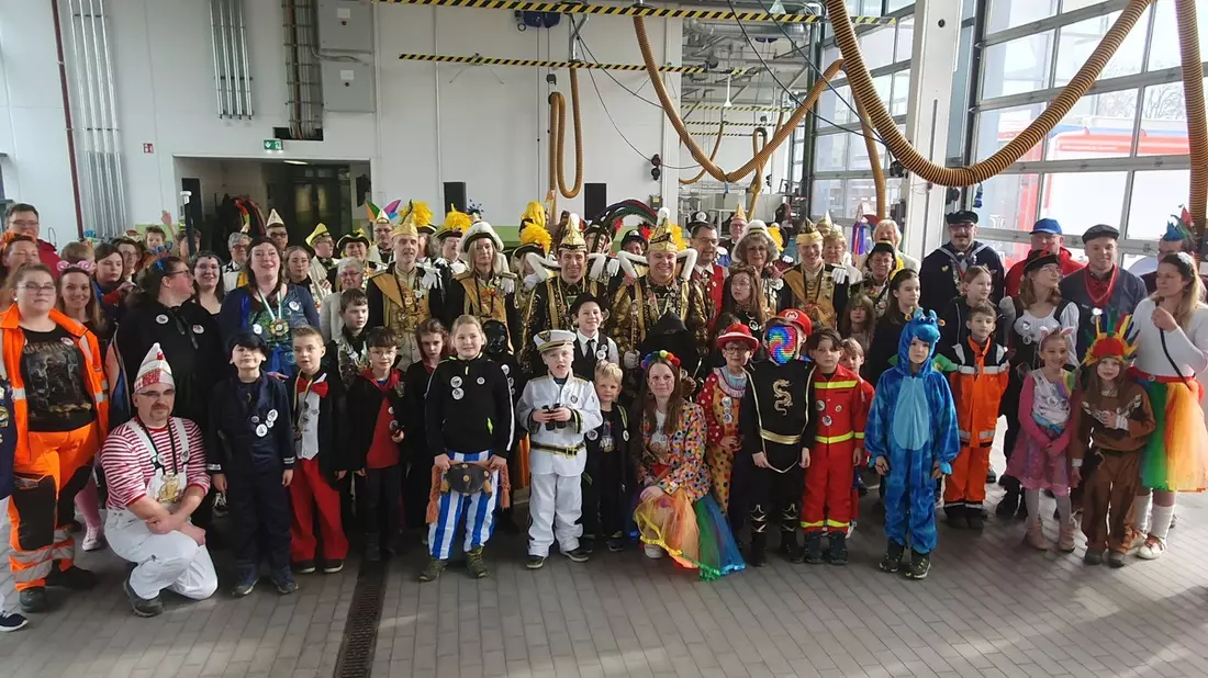 FW-Langenfeld: Hoher Besuch bei der Feuerwehr Langenfeld - Bild: presseportal.de