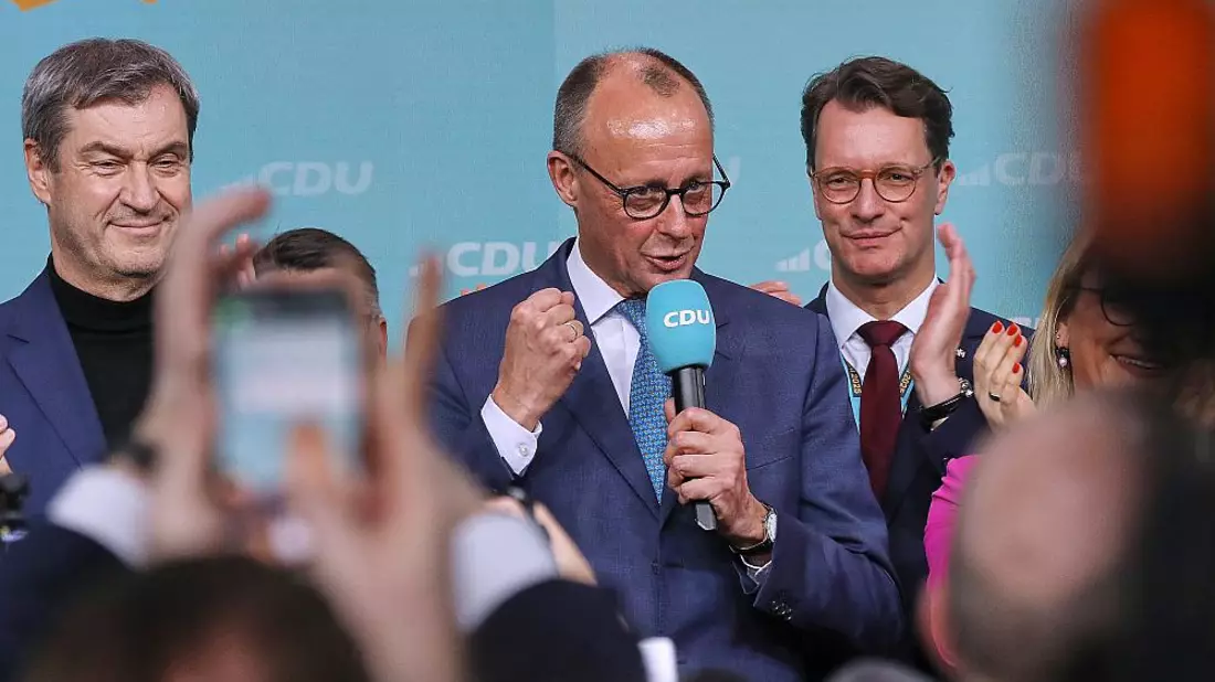 Friedrich Merz mit Unions-Spitzenpolitikern am 23.02.2025 - Bild: über dts Nachrichtenagentur
