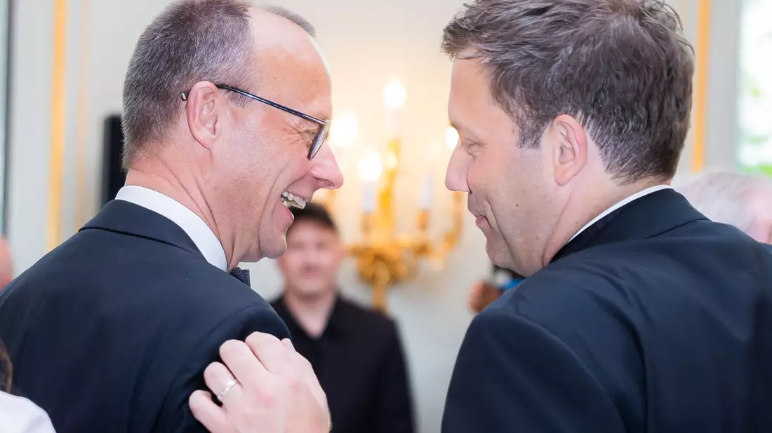 Merz will schnelle Ergebnisse, Klingbeil sieht keinen Automatismus (Archivbild).  - Bild: Christoph Soeder/dpa-Pool/dpa