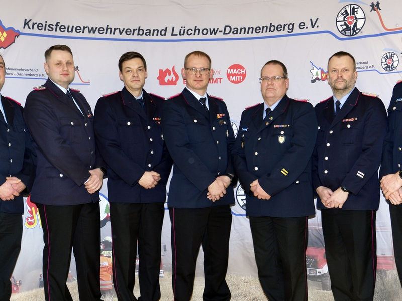 FW Lüchow-Dannenberg: Kreisfeuerwehr Lüchow-Dannenberg: Umstruktuierung schreitet voran +++ Kreisfeuerwehrverband verkleinert Vorstand - Foto: presseportal.de