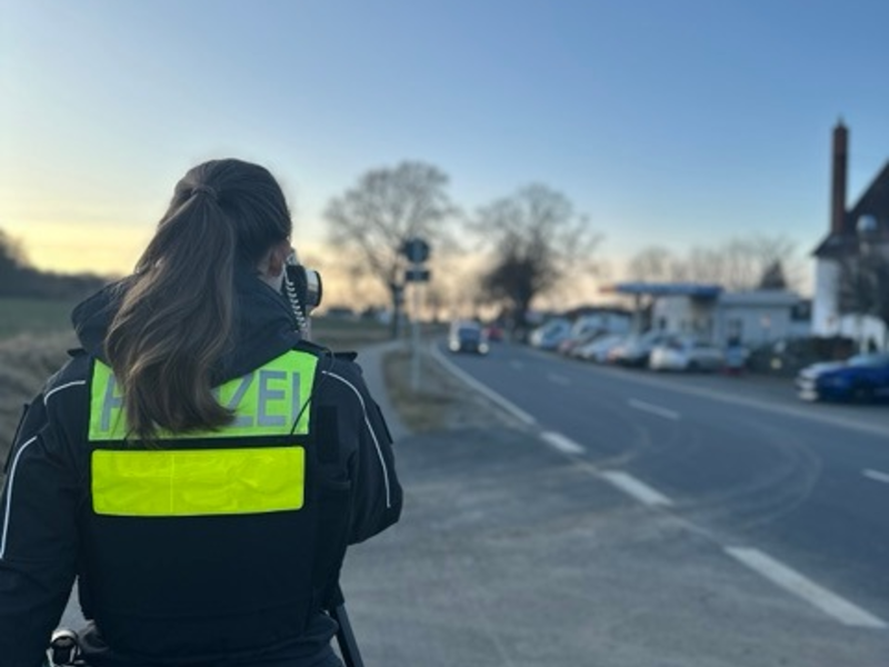 POL-HI: Bilanz der ersten Verkehrssicherheitswoche des PK Bad Salzdetfurth - Foto: presseportal.de