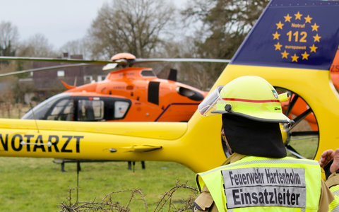 FW-SE: Zwei verletzte Personen nach Einsturz einer Kellertreppe - Foto: presseportal.de
