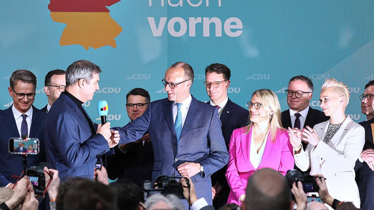 Friedrich Merz mit Unions-Spitzenpolitikern am 23.02.2025 - Foto: über dts Nachrichtenagentur