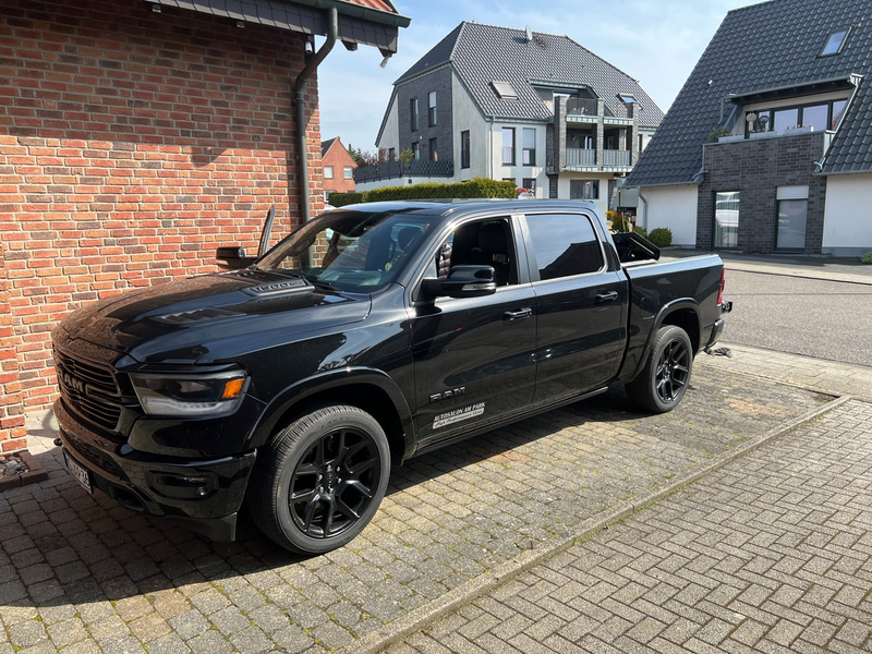 POL-VIE: Auto von Parkplatz gestohlen - Haben Sie etwas gesehen? - Foto: presseportal.de