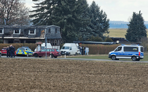 Im Vogtland sind drei Leichen gefunden worden, die Umstände sind noch unklar. - Foto: Mike Mueller/dpa