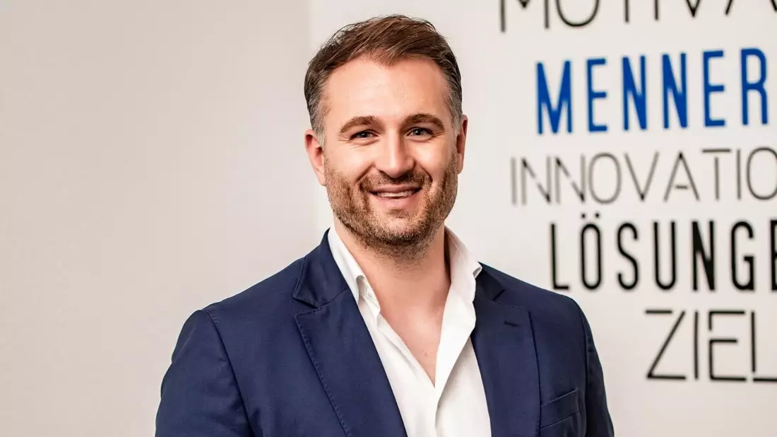 Des einen Leid, des anderen Freud: Sören Mennerich von der MENNERICH Recruiting GmbH verrät, so profitieren Baugewerbe und Industrie von Quereinsteigern auf Jobsuche - Bild: presseportal.de