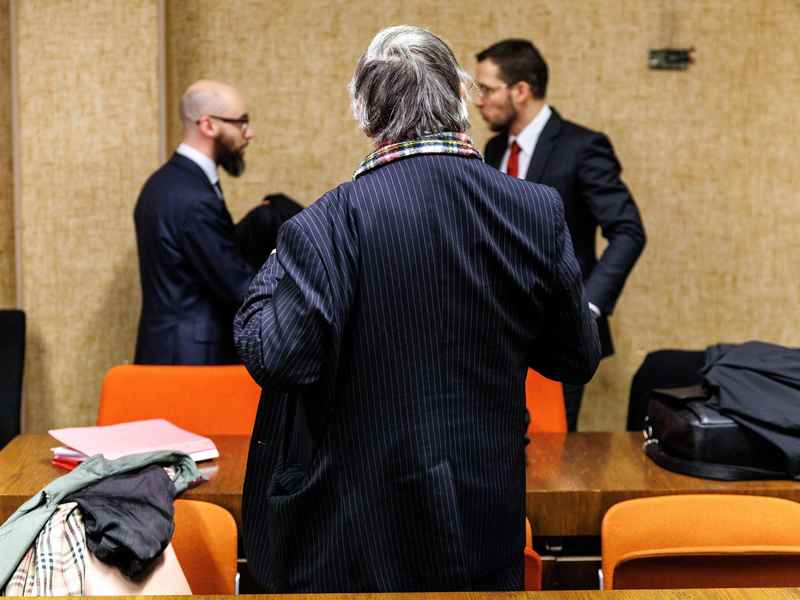 Der Angeklagte setzte zu einem sehr langen letzten Wort an.  - Foto: Matthias Balk/dpa