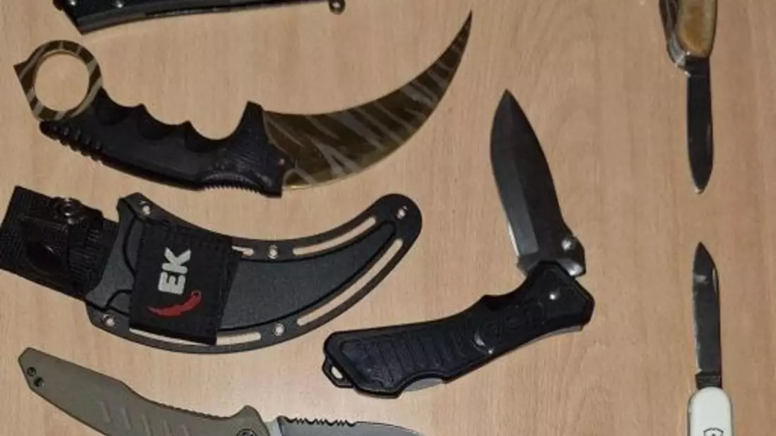 POL-KI: 250226.1 Kiel: Polizei stellte neun Messer bei Kontrollen sicher - Bild: presseportal.de