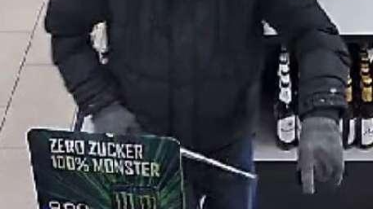 POL-BS: Öffentlichkeitsfahndung nach Räuber - Wer kennt diese Person? - Foto: presseportal.de