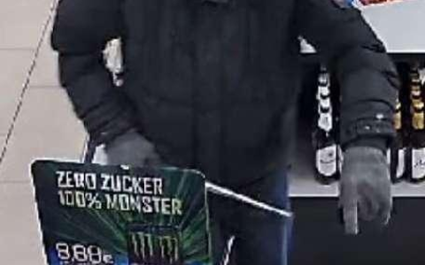 POL-BS: Öffentlichkeitsfahndung nach Räuber - Wer kennt diese Person? - Foto: presseportal.de