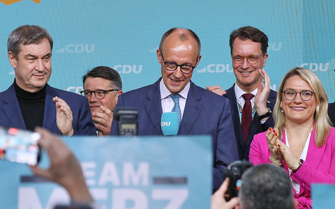 Friedrich Merz mit Unions-Spitzenpolitikern am 23.02.2025 - Foto: über dts Nachrichtenagentur