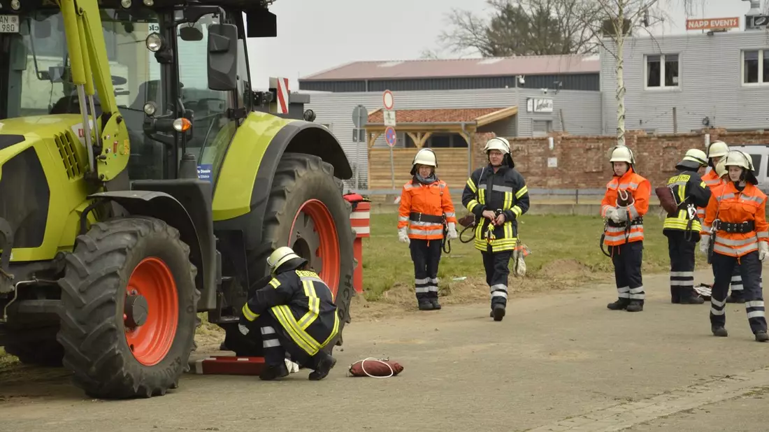 FW Lüchow-Dannenberg: +++Feuerwehren in Lüchow-Dannenberg mit konstanten Mitgliederzahlen+++starke Anstieg bei weiblichen Einsatzkräften zu beobachten+++ - Bild: presseportal.de