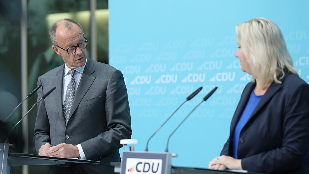 Friedrich Merz und Ines Claus (Archiv) - Foto: über dts Nachrichtenagentur