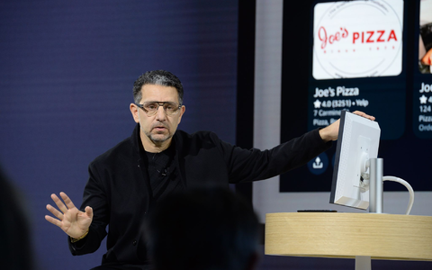 Die neue Alexa soll nützlicher als andere Chatbots sein, weil sie mehr über das Leben ihrer Nutzer weiß. - Foto: Andrej Sokolow/dpa