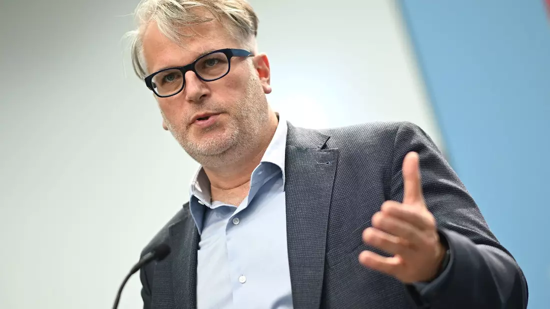 Für medizinisches Cannabis kommen nur wenige Patienten infrage, sagte der Vorsitzende der Hausärzte, Markus Beier. - Bild: Britta Pedersen/dpa