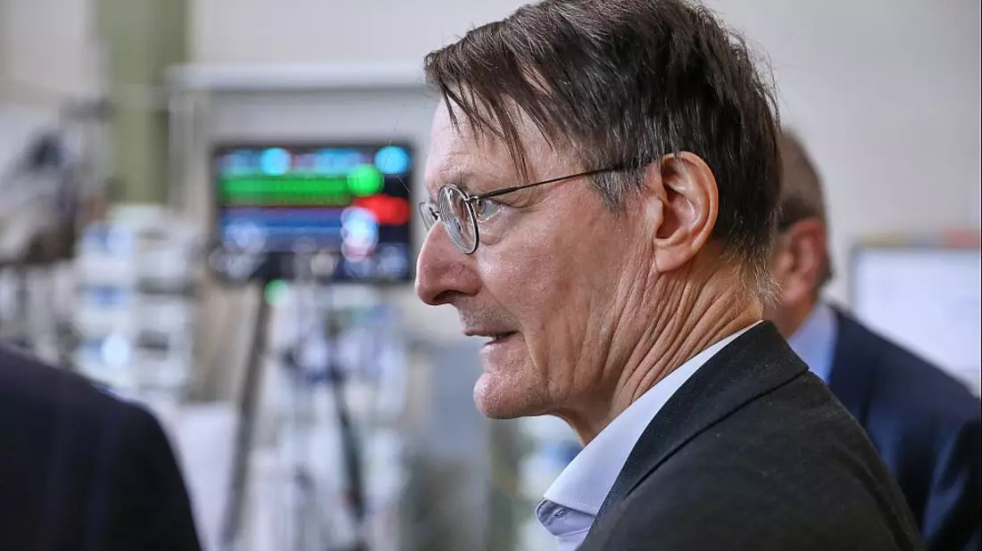 Karl Lauterbach besucht Herzzentrum der Charité (Archiv) - Bild: über dts Nachrichtenagentur