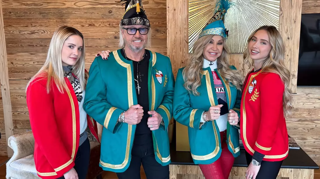 Das gab es bei Die Geissens - Eine schrecklich glamouröse Familie noch nie: Familie Geiss beim Rosenmontagszug! - Bild: presseportal.de