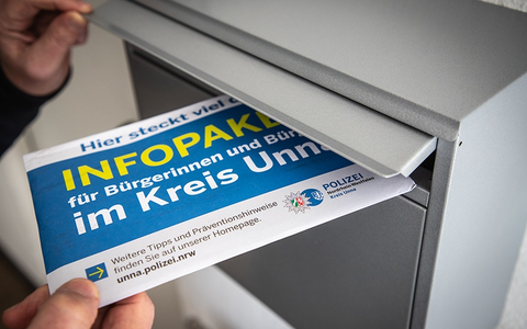 POL-UN: Information der Kreispolizeibehörde Unna: Postwurfsendung in Bergkamen-Overberge - Foto: presseportal.de POL-UN: Information der Kreispolizeibehörde Unna: Postwurfsendung in Bergkamen-Overberge - Foto: presseportal.de
