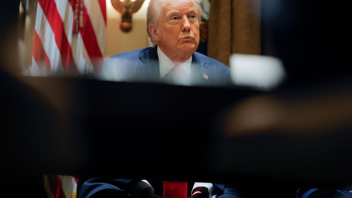 Trump will keinen weiteren Aufschub für Zölle gegen Mexiko und Kanada. (Archivbild) - Foto: Pool/AP/dpa