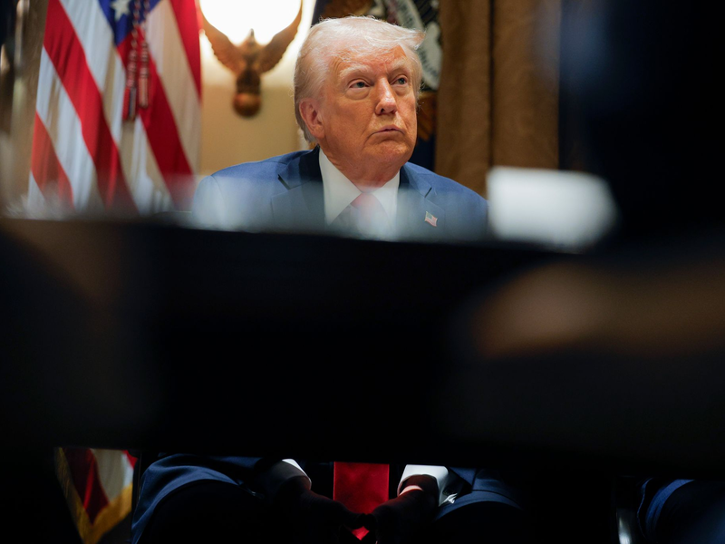 Trump will keinen weiteren Aufschub fĂŒr Zölle gegen Mexiko und Kanada. (Archivbild) - Foto: Pool/AP/dpa