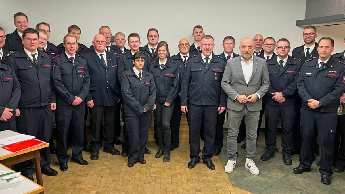 FW-AR: Basislöschzug 2 der Freiwilligen Feuerwehr überschreitet bedeutende Personenzahl - 200 Mitglieder-Marke geknackt - Foto: presseportal.de